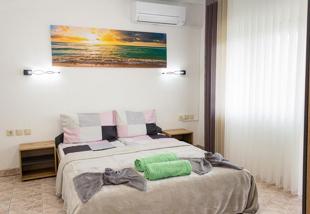 Apartmán Two Identical Designer 2Bd Flats With Sea View In Balchik By Flat Mаnager Exteriér fotografie