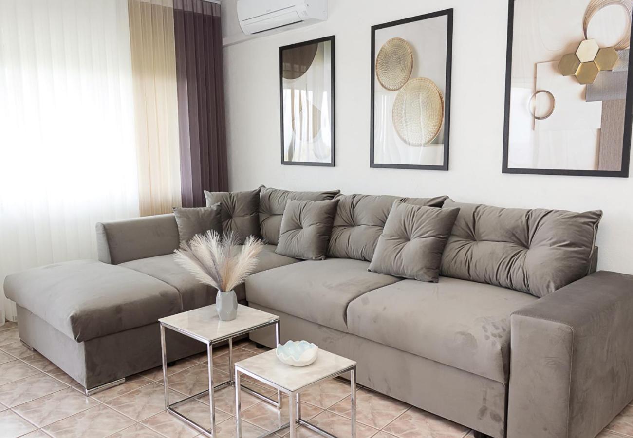 Apartmán Two Identical Designer 2Bd Flats With Sea View In Balchik By Flat Mаnager Exteriér fotografie
